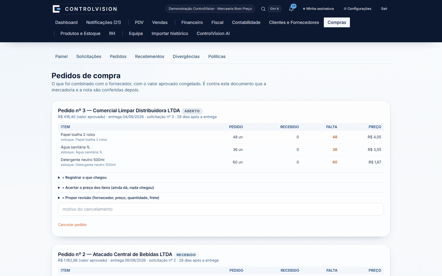 Pedidos de compra do ControlVision com fornecedor, situação e itens de demonstração.